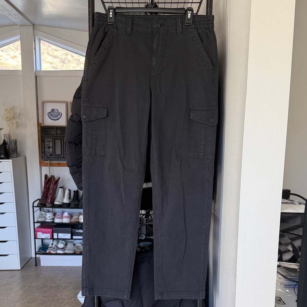 American Eagle Black Cargo Pants
